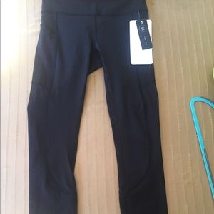 Black Lululemon leggings NWT